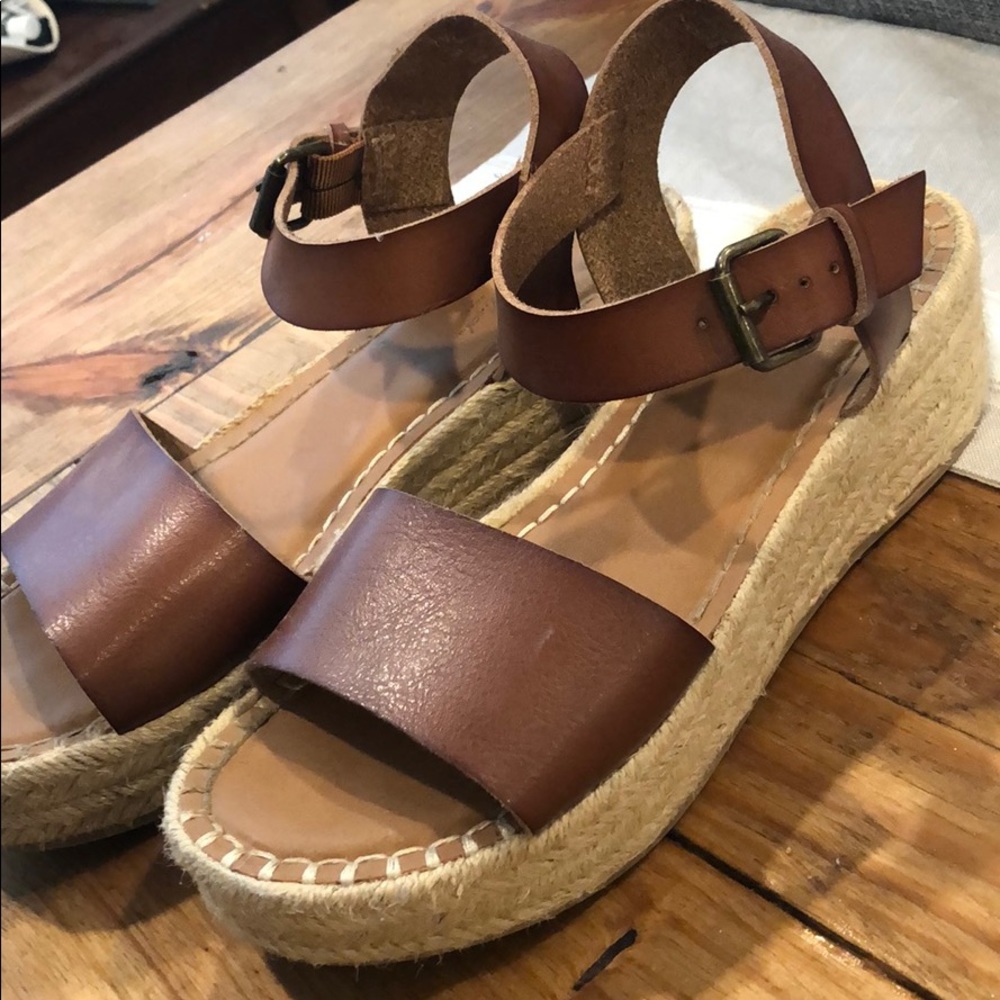 Universal thread (target) espadrille 7.5